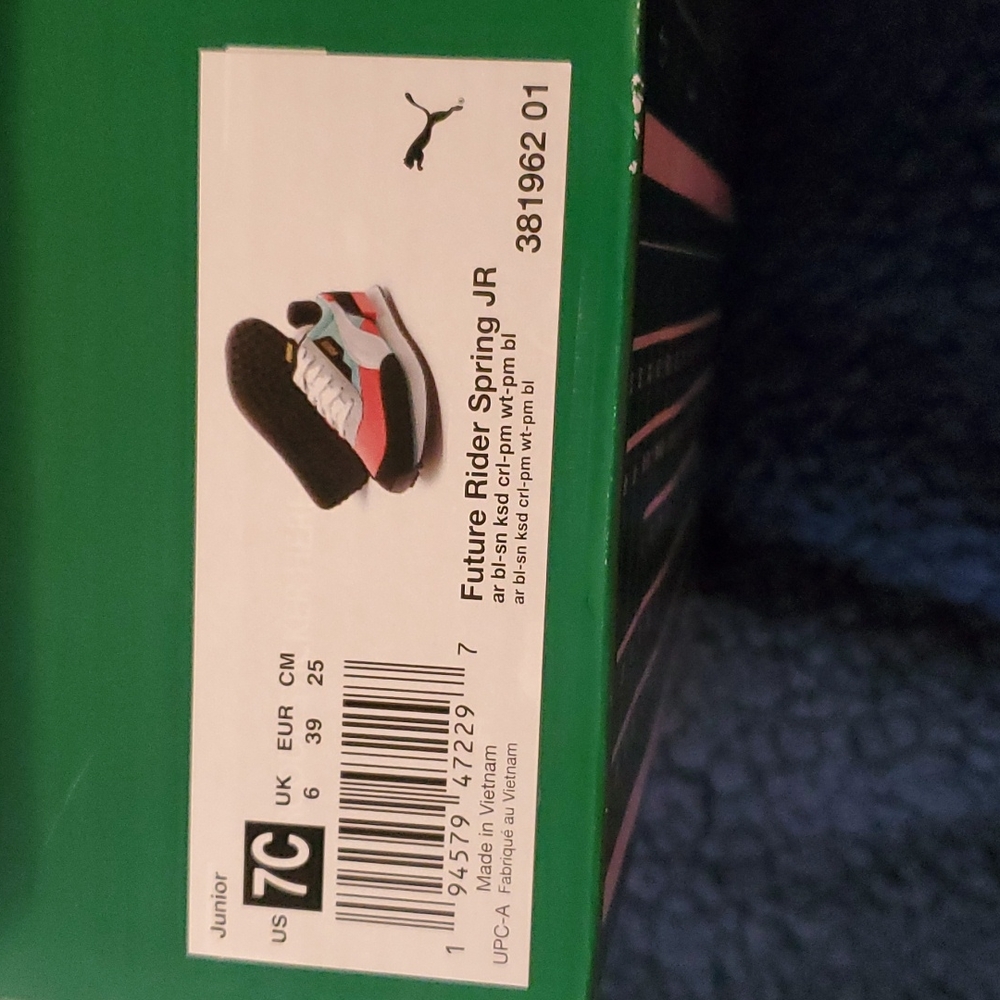PUMA - Picture 6 of 6